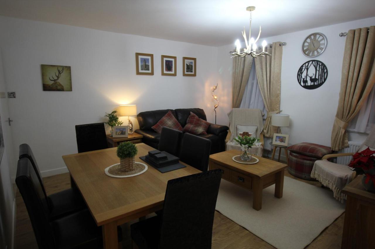 Historic Old Town 2 Bed Ground Floor Apartment Stirling Bagian luar foto