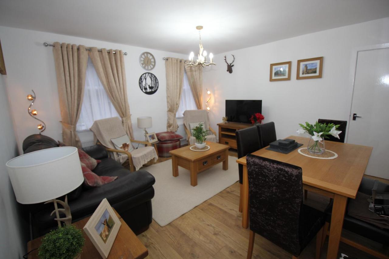 Historic Old Town 2 Bed Ground Floor Apartment Stirling Bagian luar foto